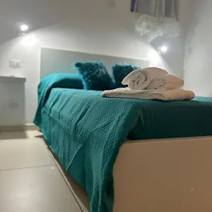 js-sicily-apartments.taorminaitalyhotels.com/